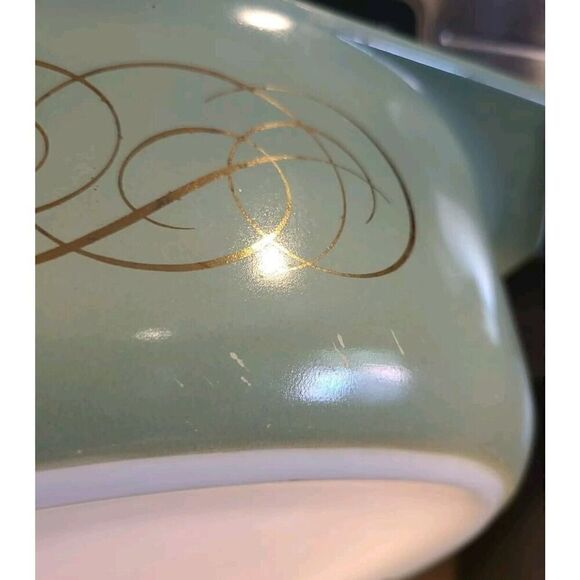 Pyrex 1958 Sage Green w Golden Scroll (045) Casserole 2½ Quart *NO LID | GUC - Picture 10 of 16